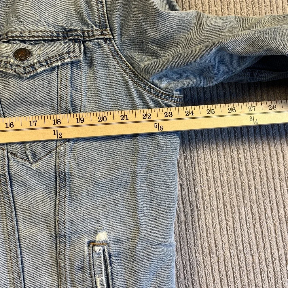 Levi's Vintage Trucker Jacket Men's L Distressed Light Wash Denim Sherpa Lined - Picture 8 of 12